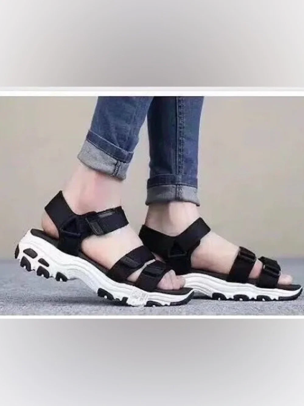 Skechers D Lites size 9 Fresh Catch Yoga Foam Sandals in White Black platform